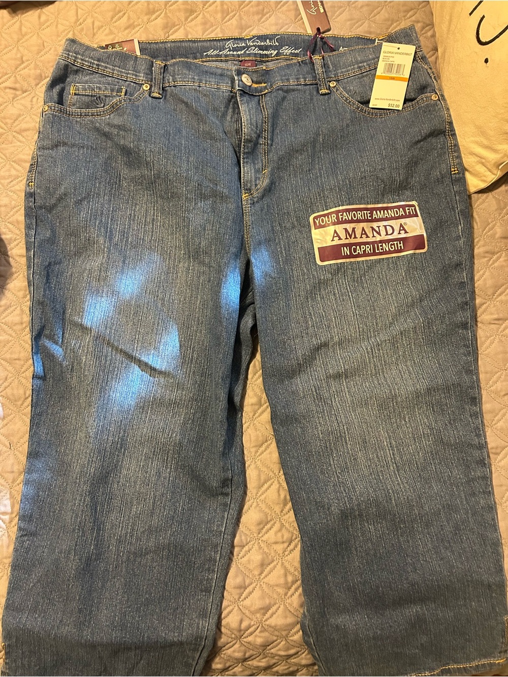 Gloria Vanderbilt Relaxed Capri Jeans in Blue Denim